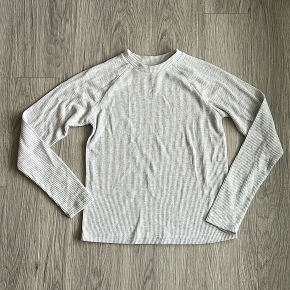 Hammacher Schlemmer Tops - Soft Long Sleeve Top Size S